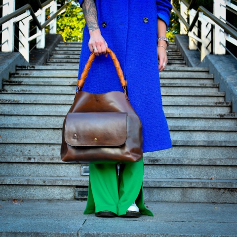 Brązowa torba skórzana Alicja z ręcznie plecionym uchwytem camel