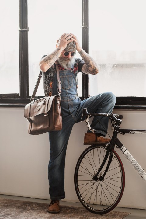 Skórzana torba na laptopa wykonana ręcznie