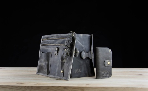 Skórzany organizer w kolorze twojej torebki