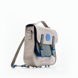 Skórzany plecak w kolorze szarym z wzorem szachownicy