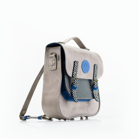 Skórzany plecak w kolorze szarym z wzorem szachownicy