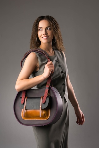 Torebka skórzana Basia kolor śliwkowy