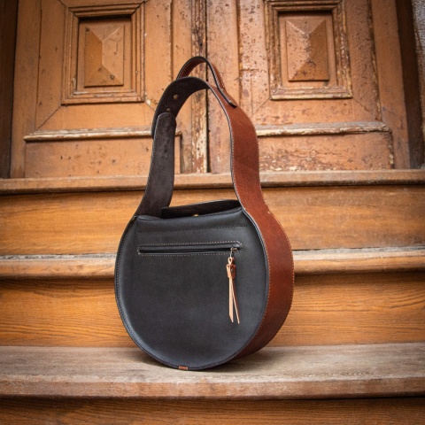 Handmade leathe purse Inez