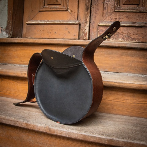 Handmade leathe purse Inez