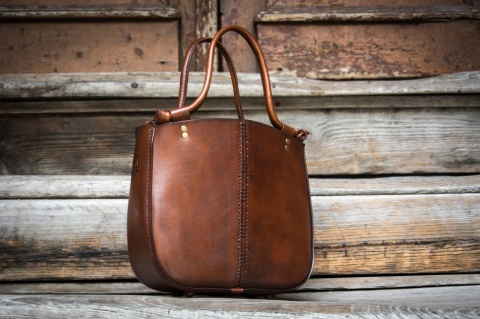 Elaine Bag – Genuine Leather, Hand-Dyed and Crafted with Unique Details