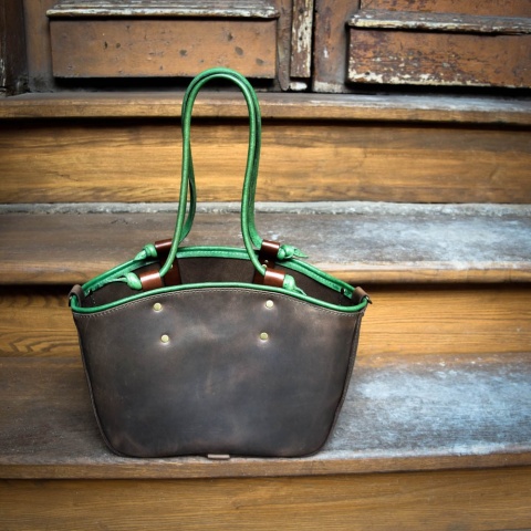 Torebka typu shopper kuferek w kolorze brązowym