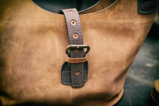 Torebka duża ręcznie wykonana z naturalnej skóry oryginalna unikalna torebka od Ladybuq