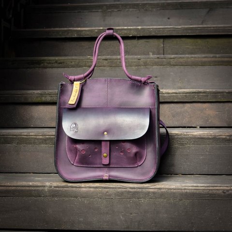 Leather handbag Elaine in plum color with backpack function Leather handbag Elaine in plum color with backpack function