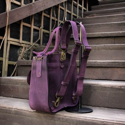 Leather handbag Elaine in plum color with backpack function Leather handbag Elaine in plum color with backpack function
