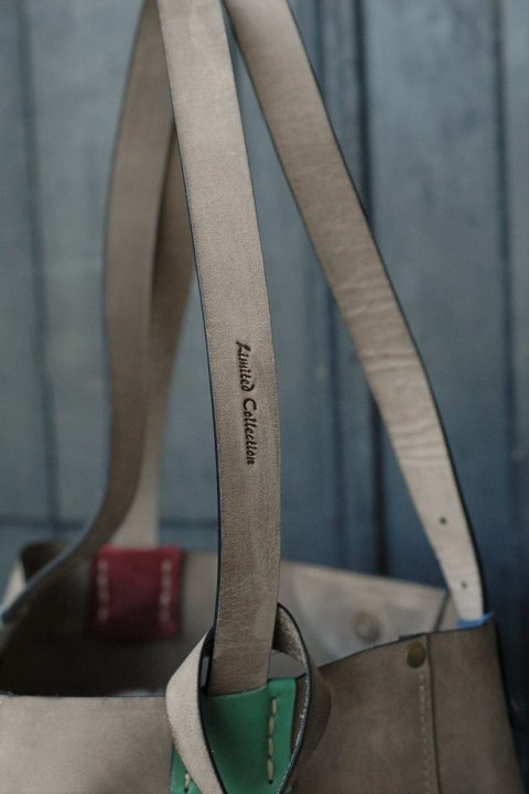 Torba w stylu oversize Zuza z pięknej matowej, naturalnej skóry torebka idealna na laptopa Torba w stylu oversize Zuza z pięknej matowej, naturalnej skóry torebka idealna na laptopa