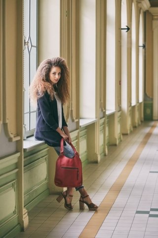 Torebka skórzana Mała Ladybuq malinowa od Ladybuq Art