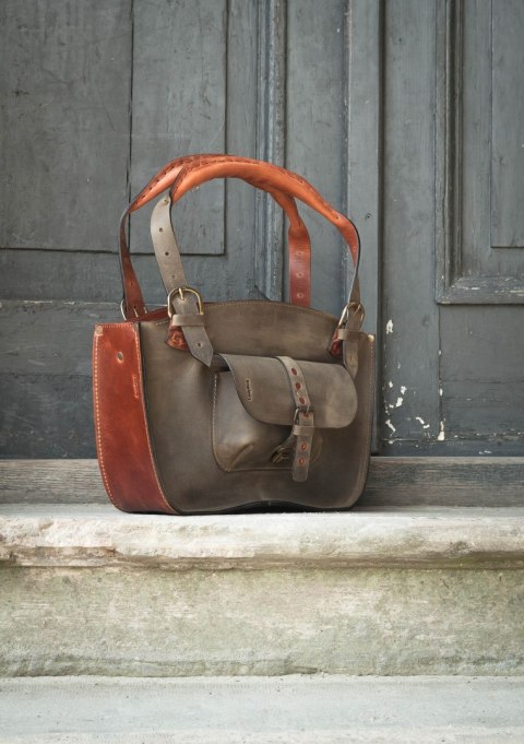 Leather trunk bag - khaki and ginger Leather trunk bag - khaki and ginger