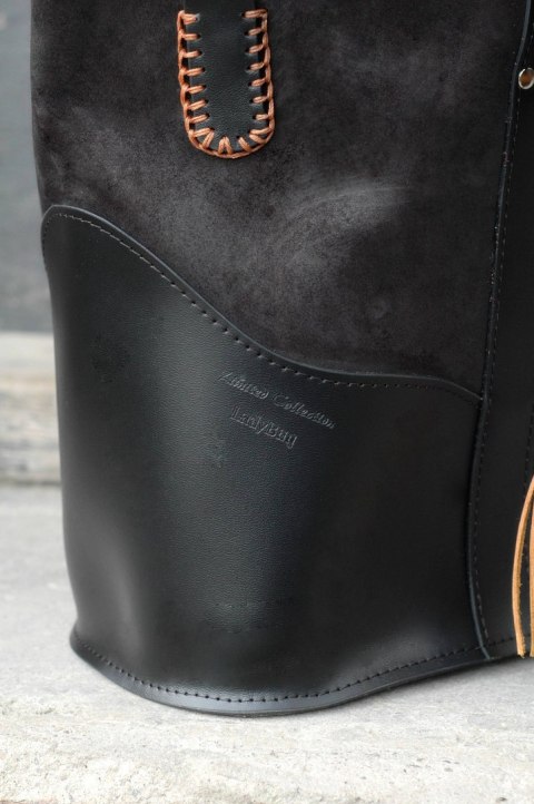 Torebka skórzana Julia w kolorze czarnym