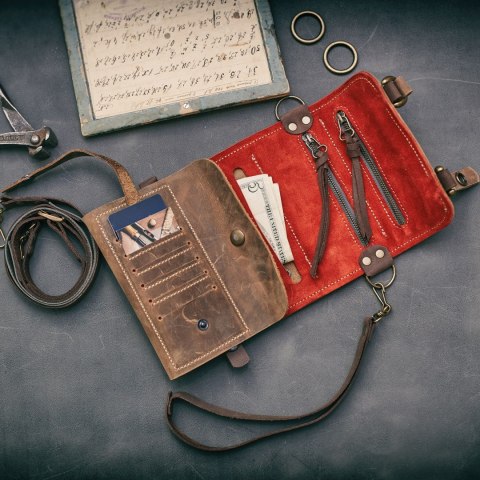 Portfel skorzany, etui na telefon kolor brązowy i czerwony