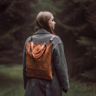 Unikalny plecak- torebka ręcznie wykonany przez Ladybuq Art Studio torba z naturalnej skóry