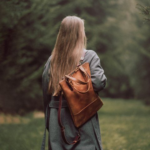 Unikalny plecak- torebka ręcznie wykonany przez Ladybuq Art Studio torba z naturalnej skóry Unikalny plecak- torebka ręcznie wykonany przez Ladybuq Art Studio torba z naturalnej skóry