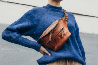 Nerka ręcznie wykonana z naturalnej skóry w kolorze rudym od LadyBuq Art