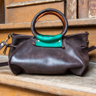 Leather purse Karen color dark brown