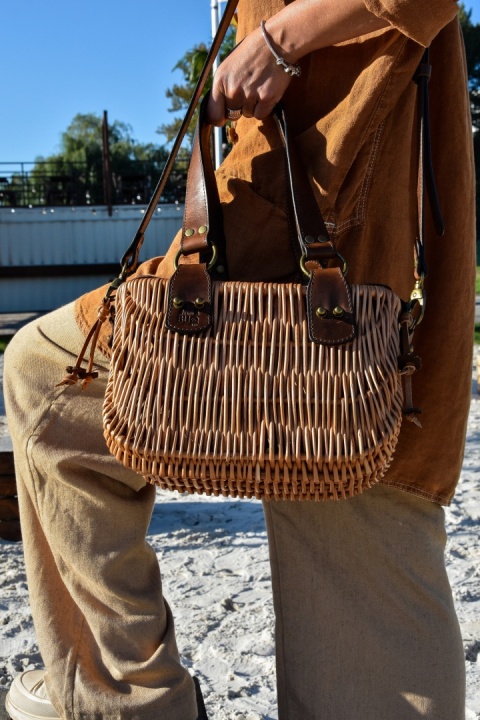 Koszyczek wiklinowy rękodzieło