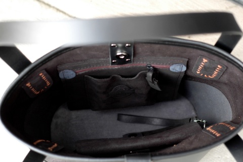 Torebka skórzana Julia w kolorze czarnym