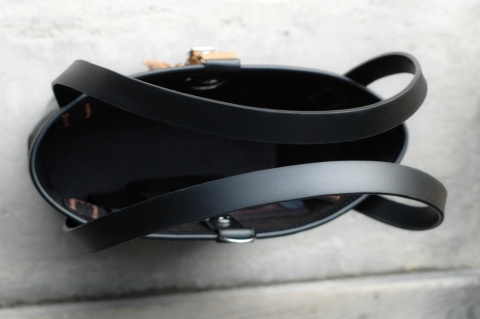 Torebka skórzana Julia w kolorze czarnym