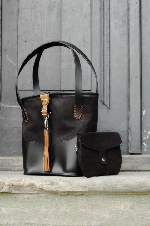 Torebka skórzana Julia w kolorze czarnym