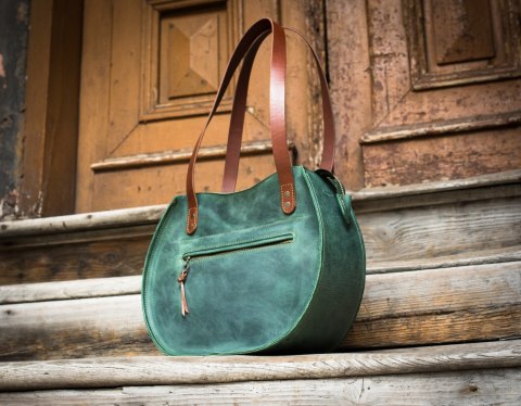 Leather bag Basia color green
