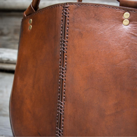 Elaine leather handbag large size brown color Elaine leather handbag large size brown color