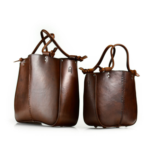 Elaine leather handbag large size brown color Elaine leather handbag large size brown color