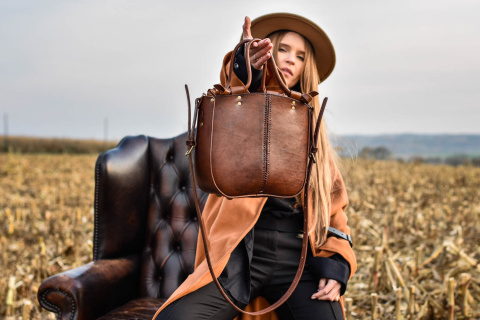 Torebka skórzana Elaine minimalistyczna kolor brązowy