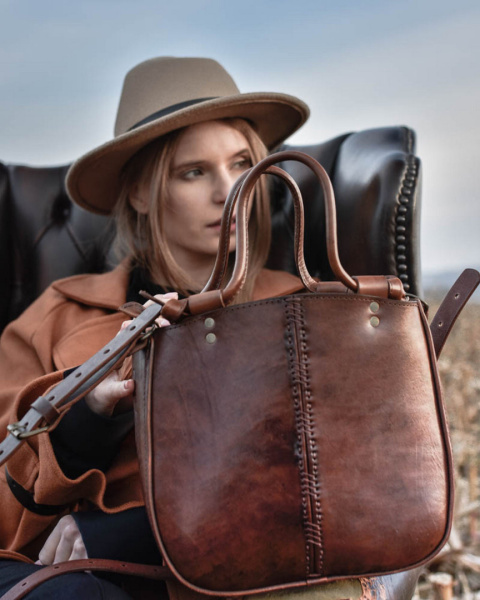 Torebka skórzana Elaine minimalistyczna kolor brązowy