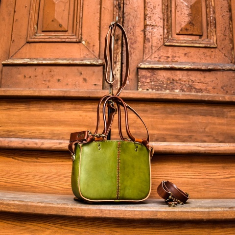 Torebka skórzana Elaine minimalistyczna torebka LadyBuQ kolor limonkowy